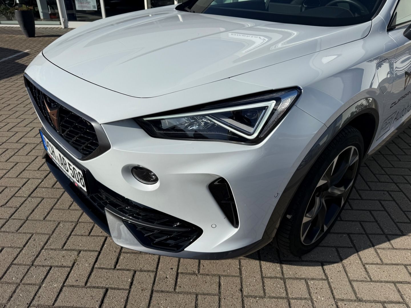 Fahrzeugabbildung CUPRA Formentor 1,4 e-Hybrid DSG ACC LED TWA RFK Navi