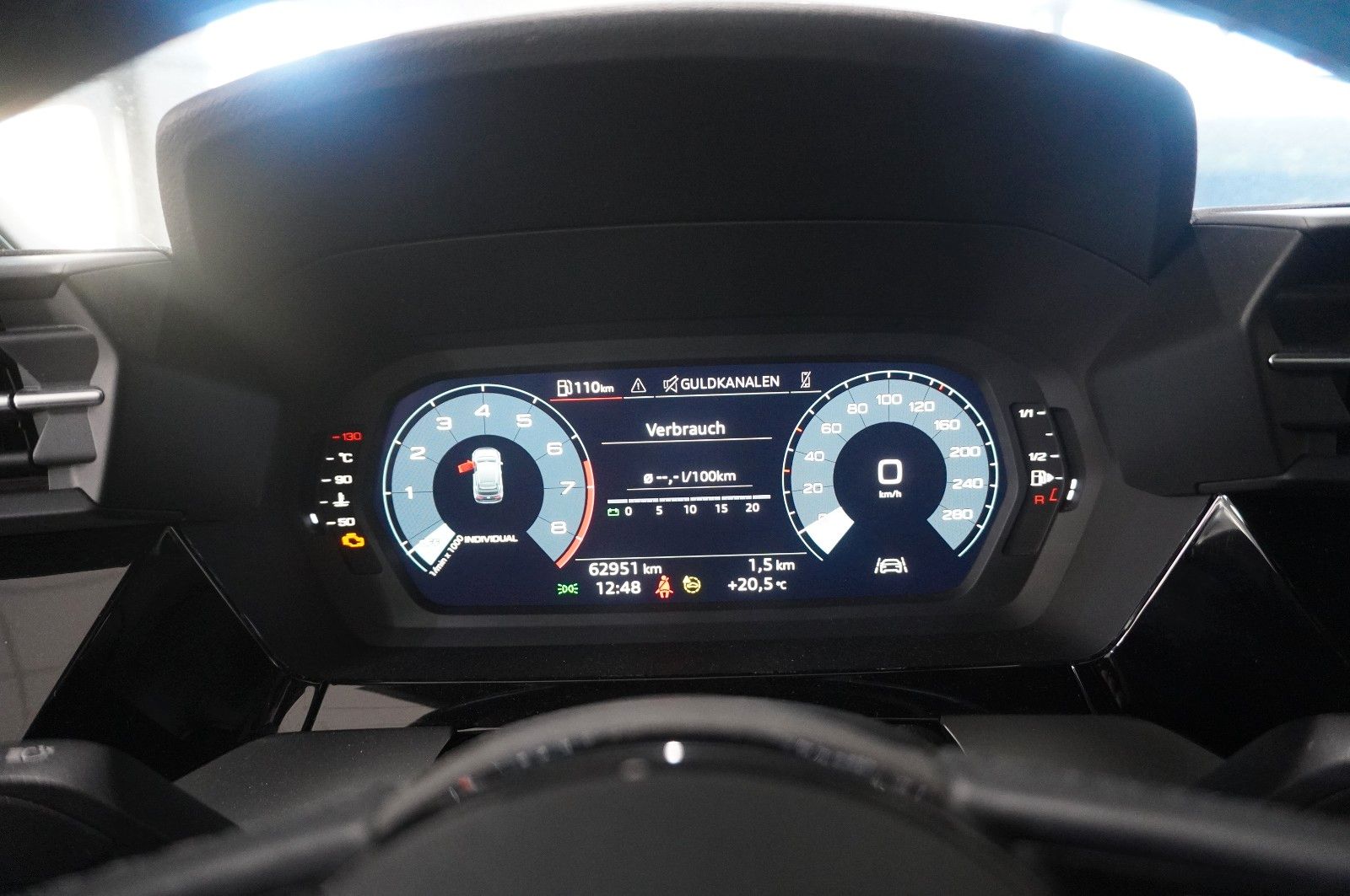 Fahrzeugabbildung Audi A3 Sportback 35 TFSI ADVANCED NAVI/SH/KAMERA/AHK