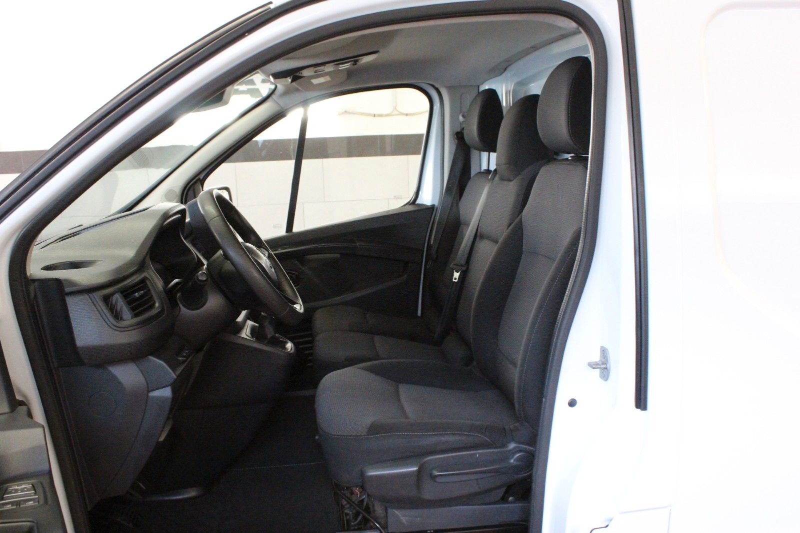 Fahrzeugabbildung Renault Trafic Kasten L1H1 3,0t Komfort *AHK*