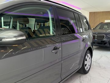 Volkswagen Touran - 7