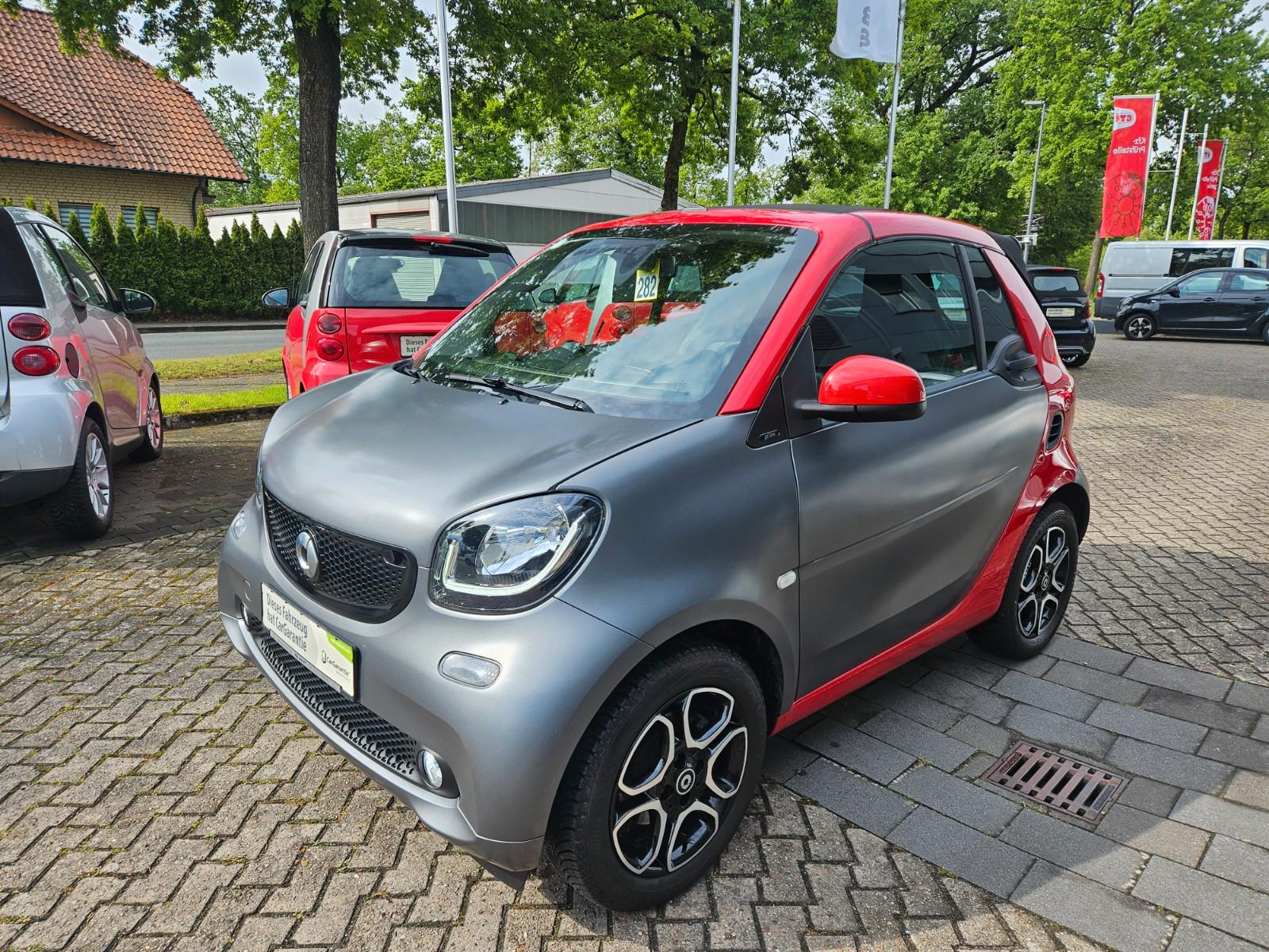Smart ForTwo Cabrio 0.9 66kW Prime Leder Navi Sitzheiz
