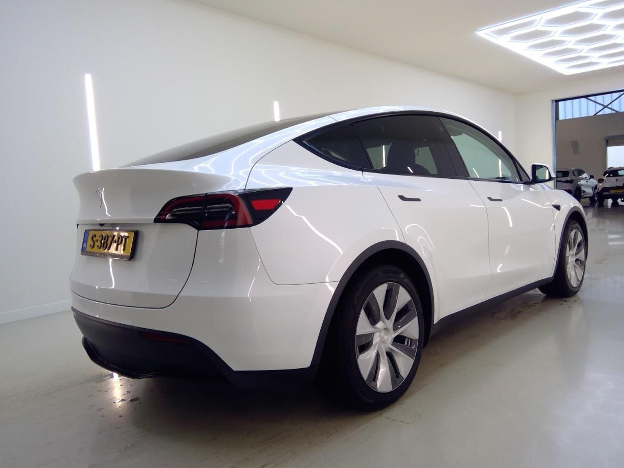 Tesla Model Y Standard RWD Plus 90,8% SoH [ TREKHAAK+L imagem 3