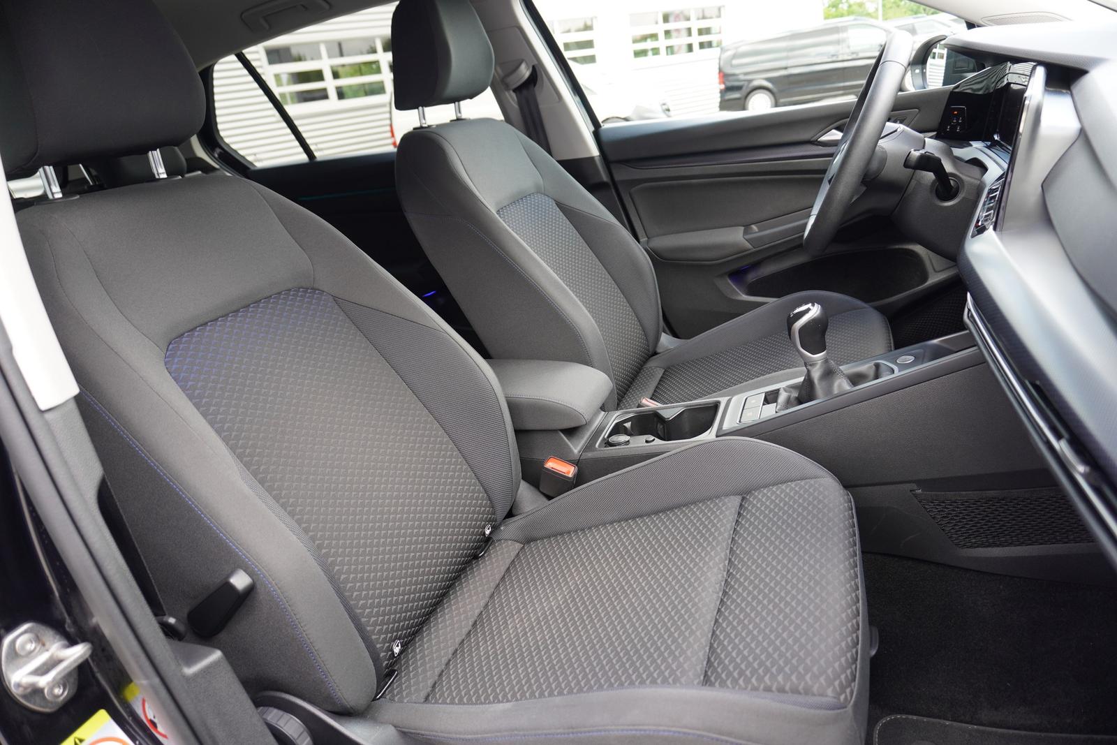Volkswagen Golf VIII 1.5 16V TSI United LED Standheizung, миниатюра 13