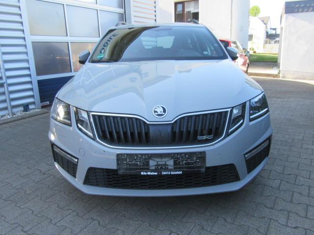 Skoda Octavia 2.0 TDI DSG RS Combi Teilleder LED