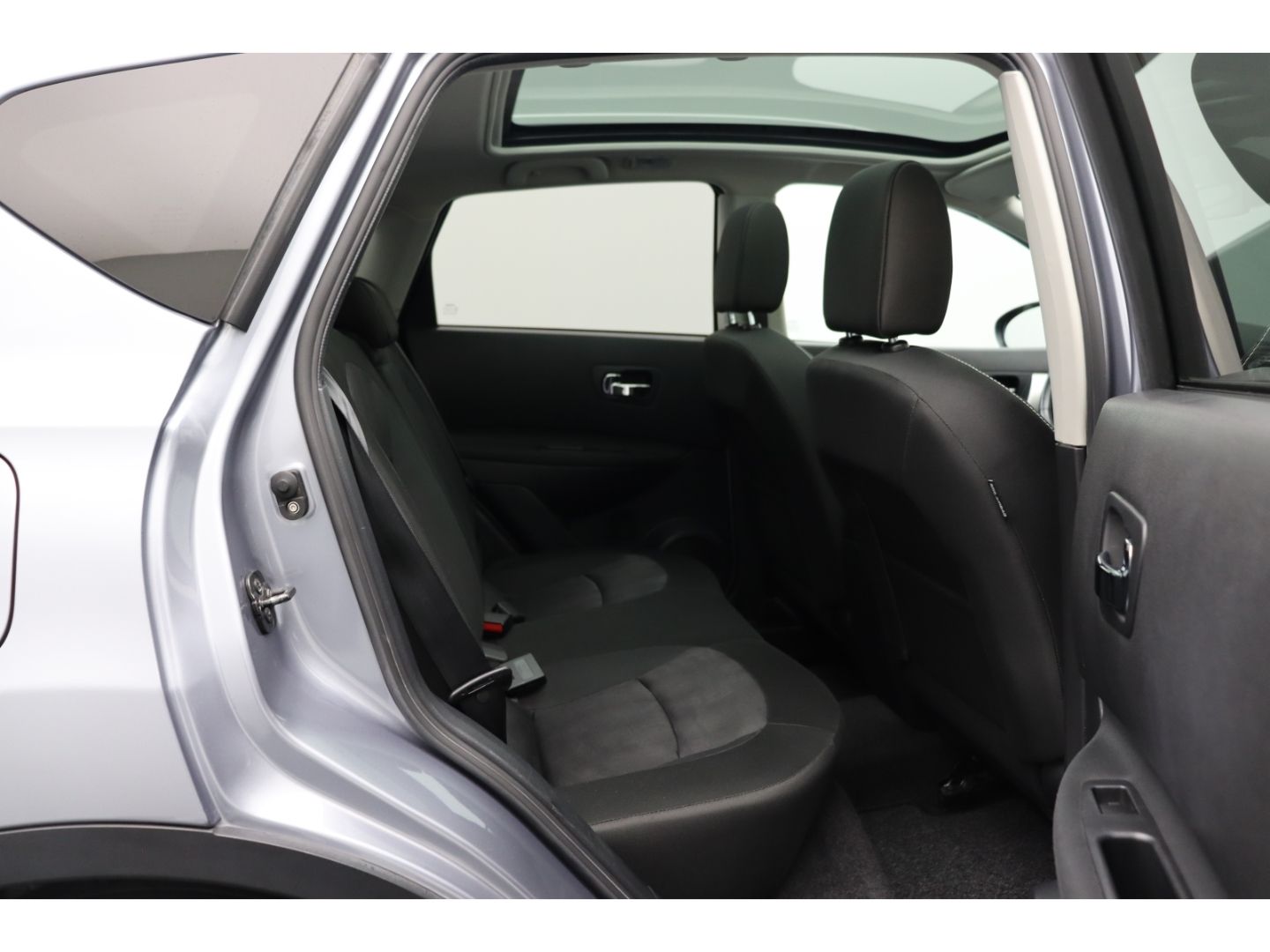 Fahrzeugabbildung Nissan Qashqai 2.0 I-Way 360 Kamera Pano 2-Zonen Klima