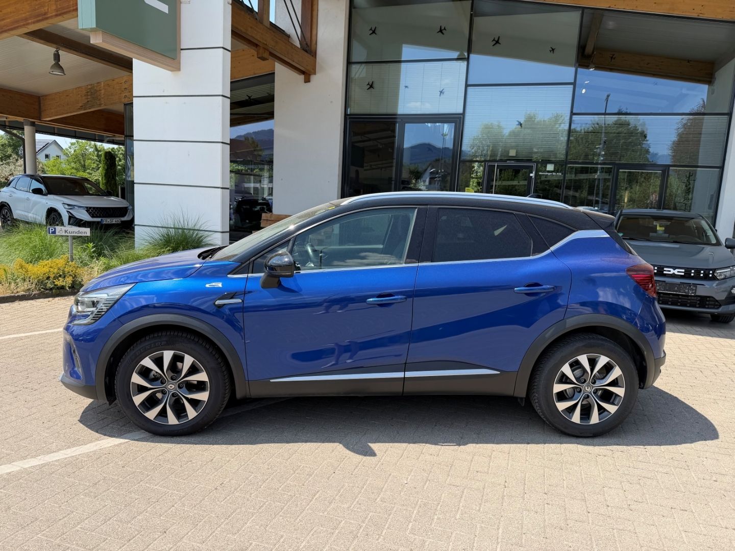 Fahrzeugabbildung Renault Captur II Edition One TCE 140 EDC Navi Leder Dig