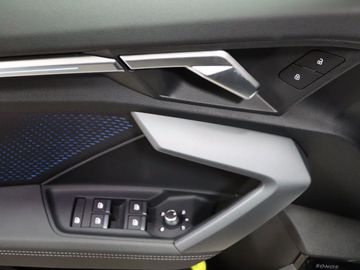 Fahrzeugverkauf 9 Audi A3 Sportback 35 TFSI S line Matrix Sonos Pano