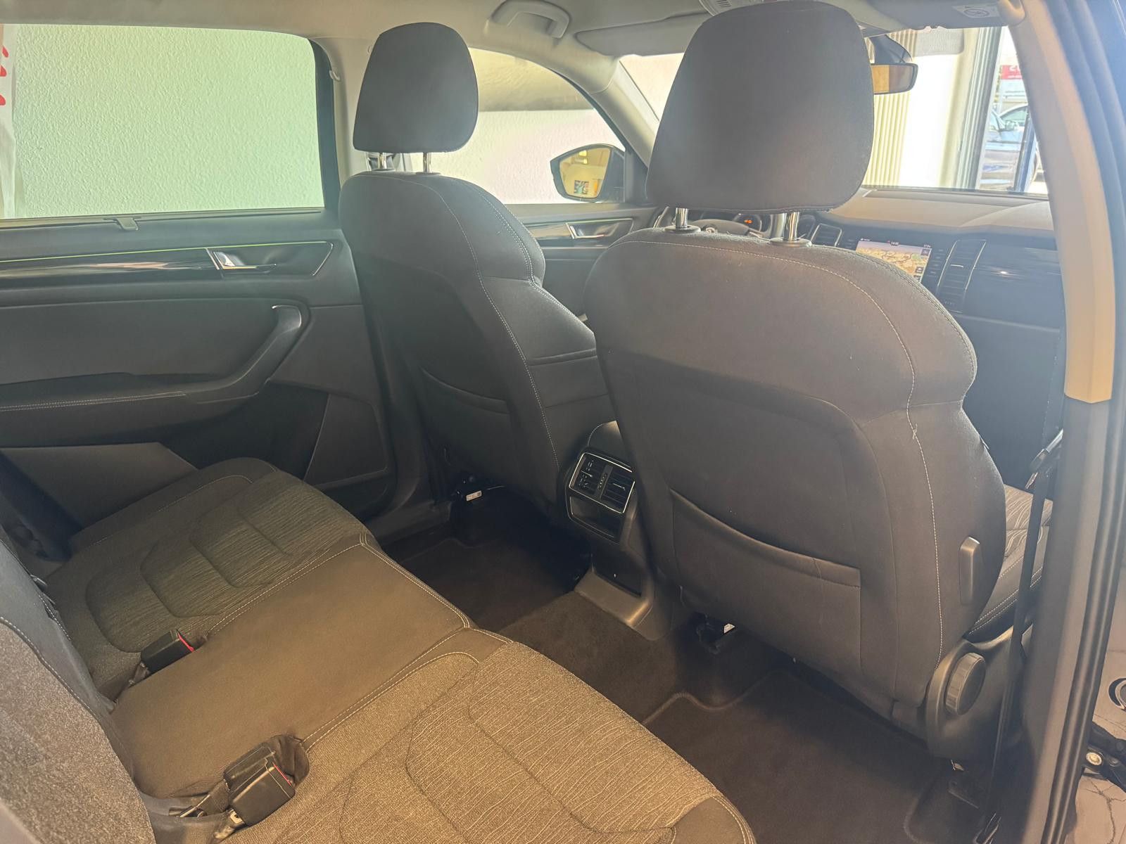 Fahrzeugabbildung SKODA Kodiaq Style  /AHK/1.HAND/SCHECKHEFT/NAVI
