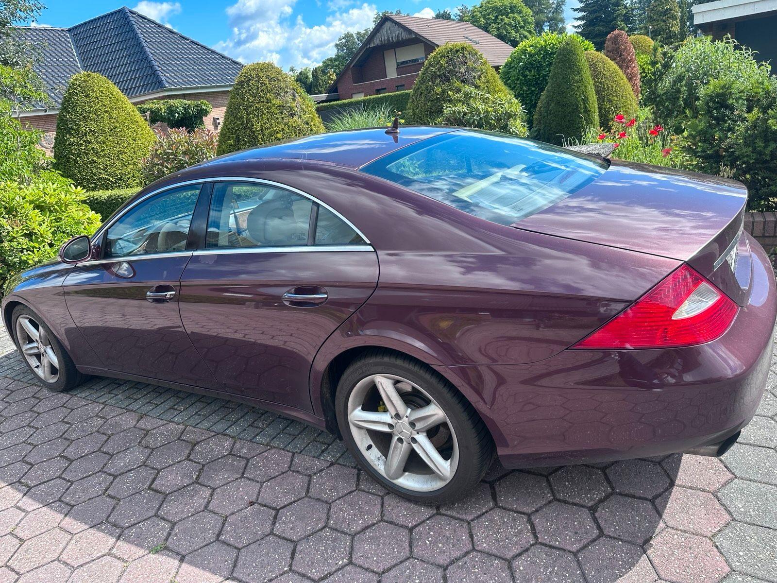 Mercedes-Benz E 320