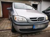 Opel opel zafira a - Opel Zafira aus 2005 mit Diesel-Antrieb