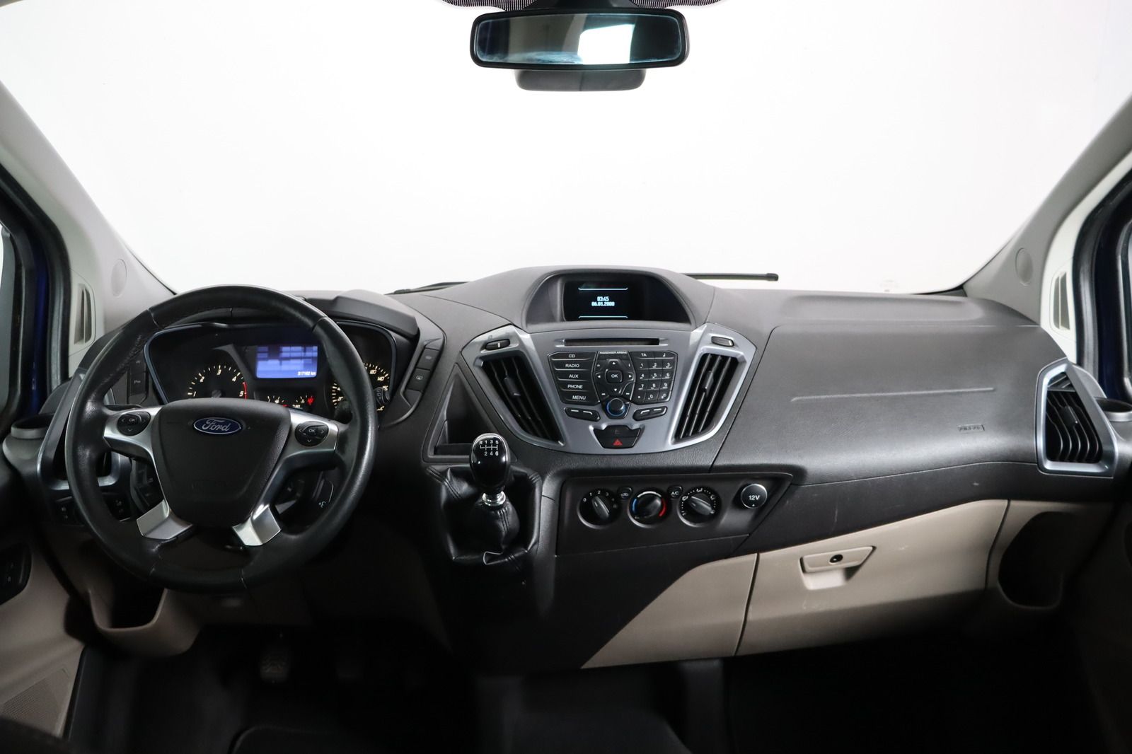 Fahrzeugabbildung Ford Tourneo Custom 2.2 TDCi * 8 Sitzplätze