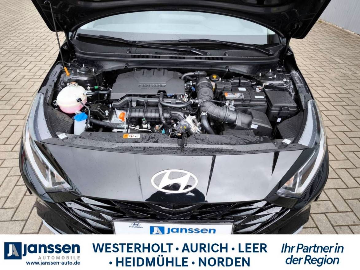 Fahrzeugabbildung Hyundai i20 Select Funktionspaket PDC Navi Rückfahrkamer