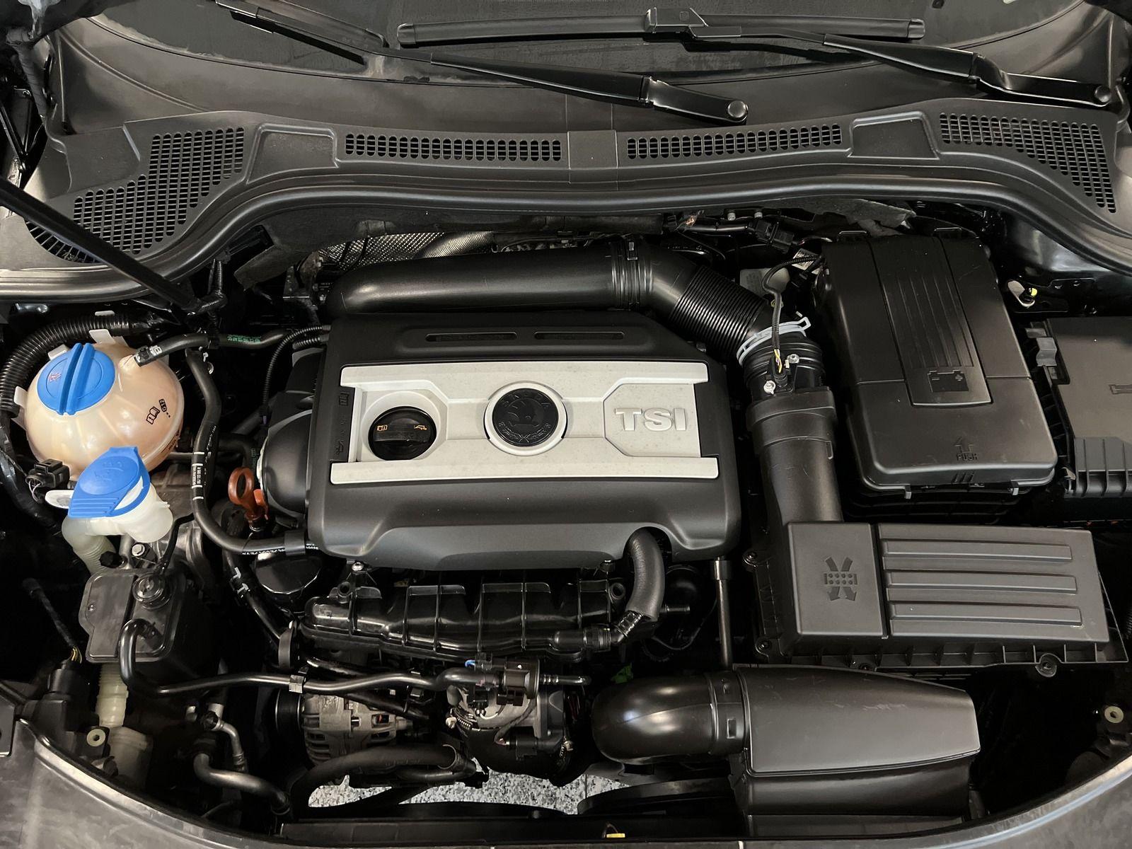 Skoda Superb 2011 — photo 24