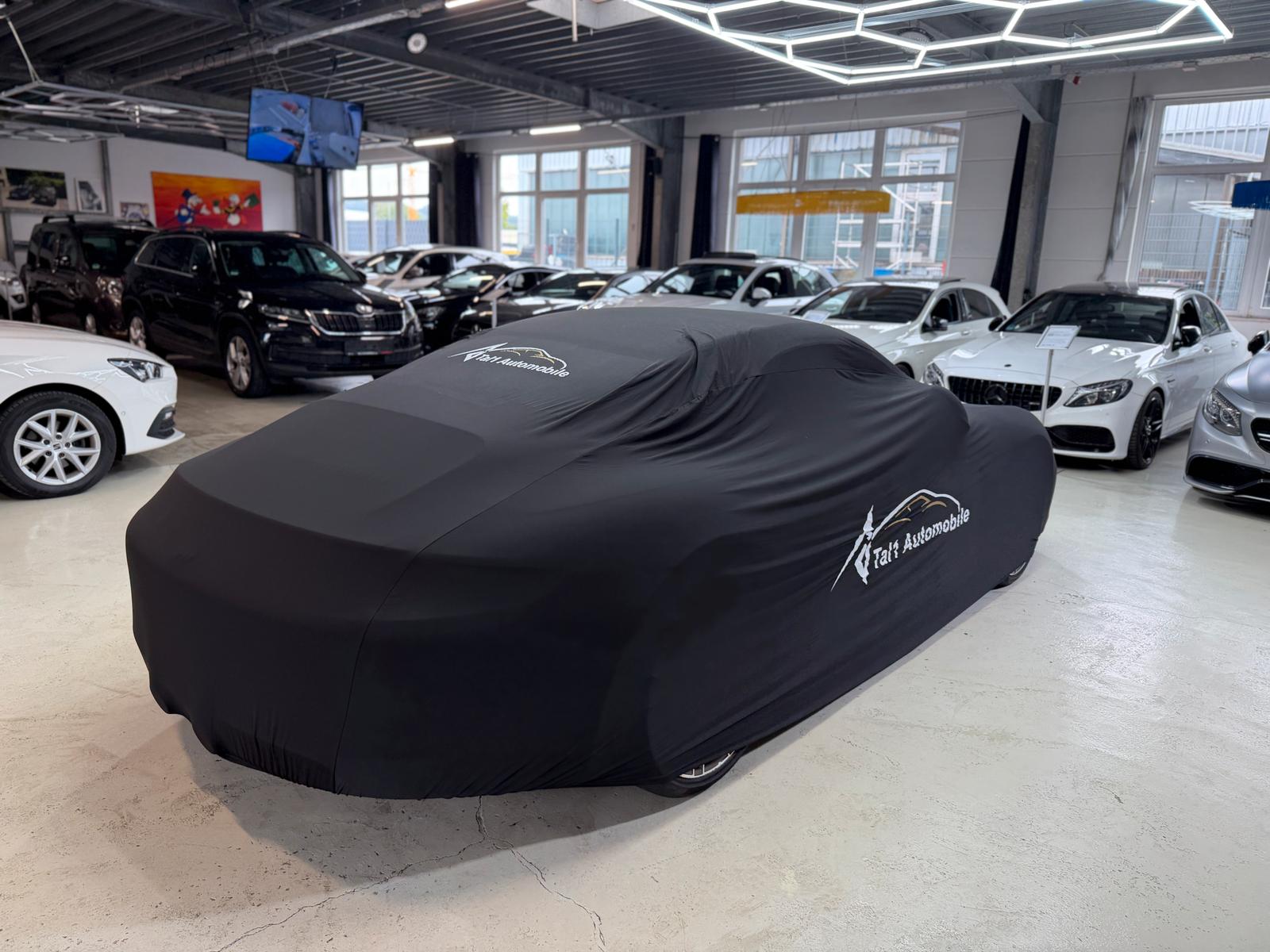 showroom-image-top