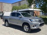 Toyota Hilux 2.4 Double Cab Comfort 4x4 *Klima*HARDTOP* - graue Toyota Hilux