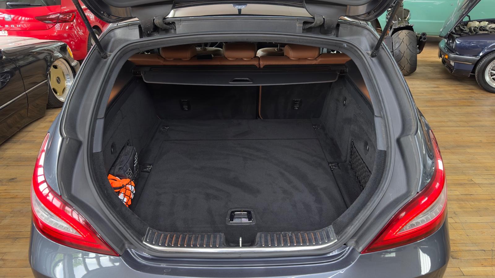 Mercedes-Benz CLS 500 Shooting Brake 4Matic*AMG* H&K