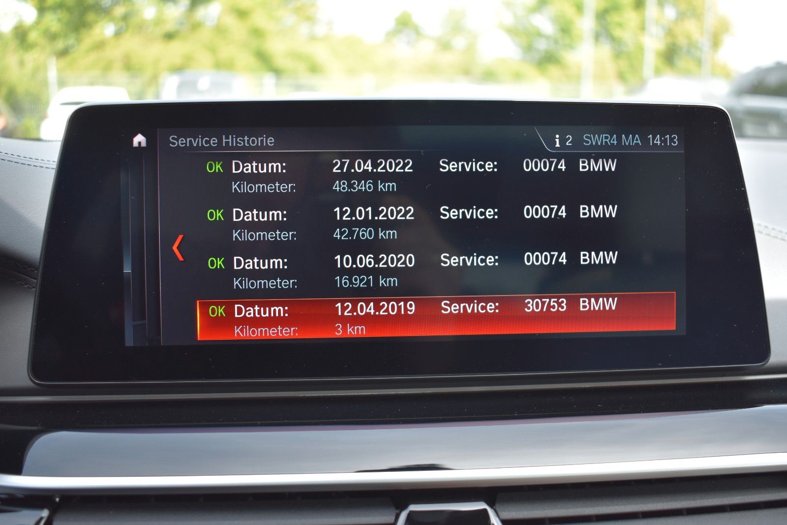 Fahrzeugabbildung BMW 530d Touring xDrive M Sport HUD AHK H&K Panorama