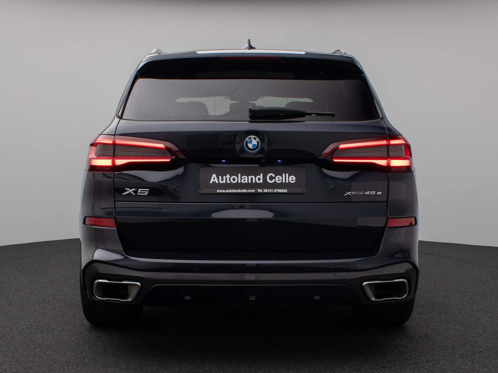 Fahrzeugabbildung BMW X5 xD45e M Sport Panorama 360°HUD HiFi NightVisi