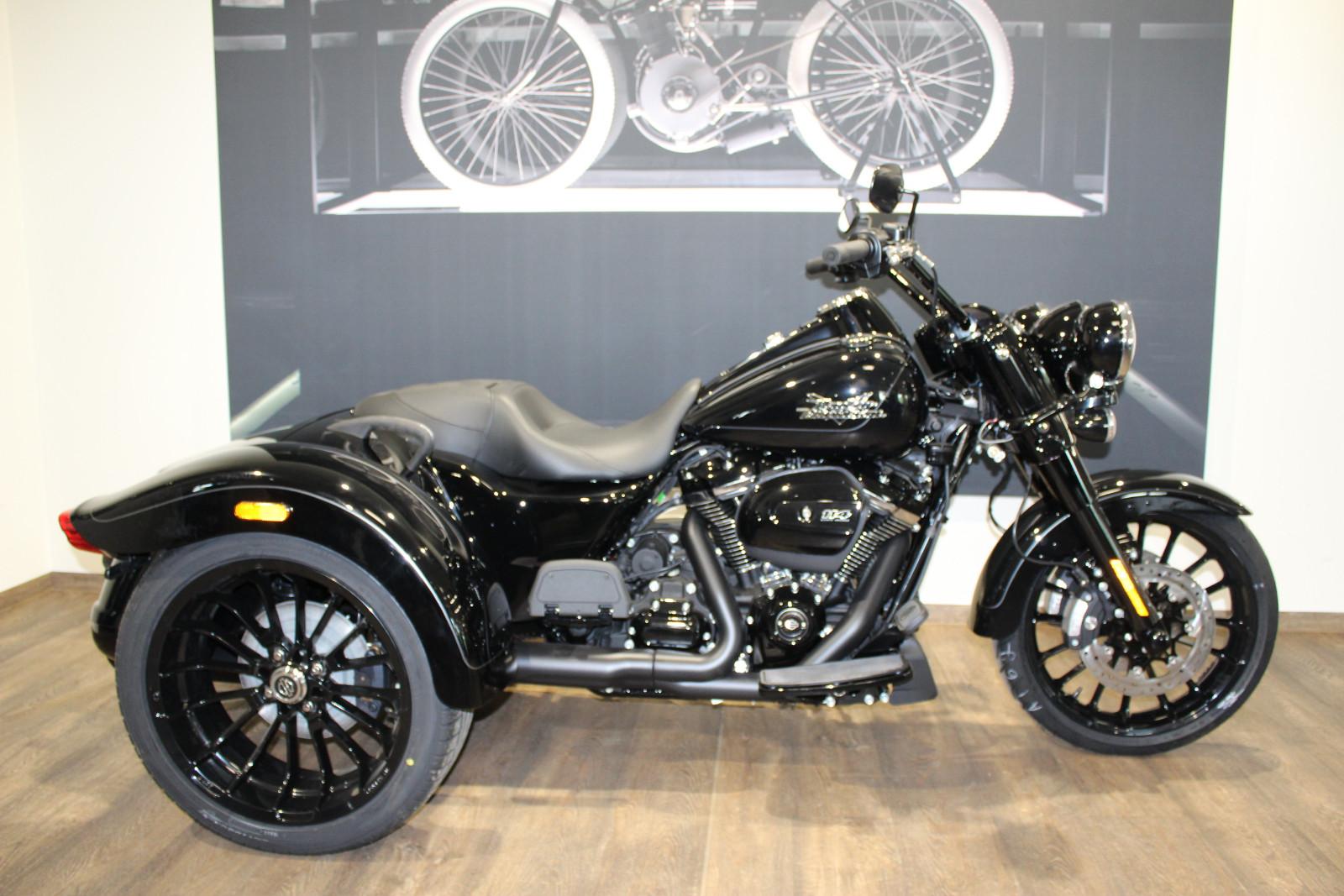 Harley-Davidson Freeweehler Trike FLRT 114 Top  erst 1200 km