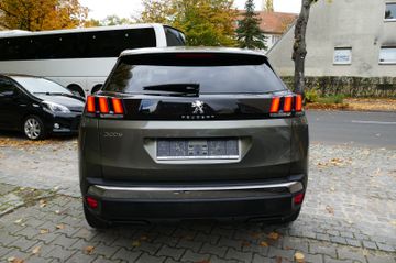 Fahrzeugabbildung Peugeot 3008 Active aus 1. Hand