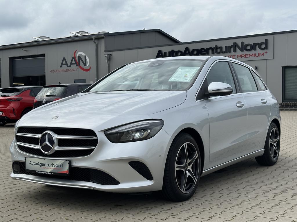 Mercedes-Benz B 220