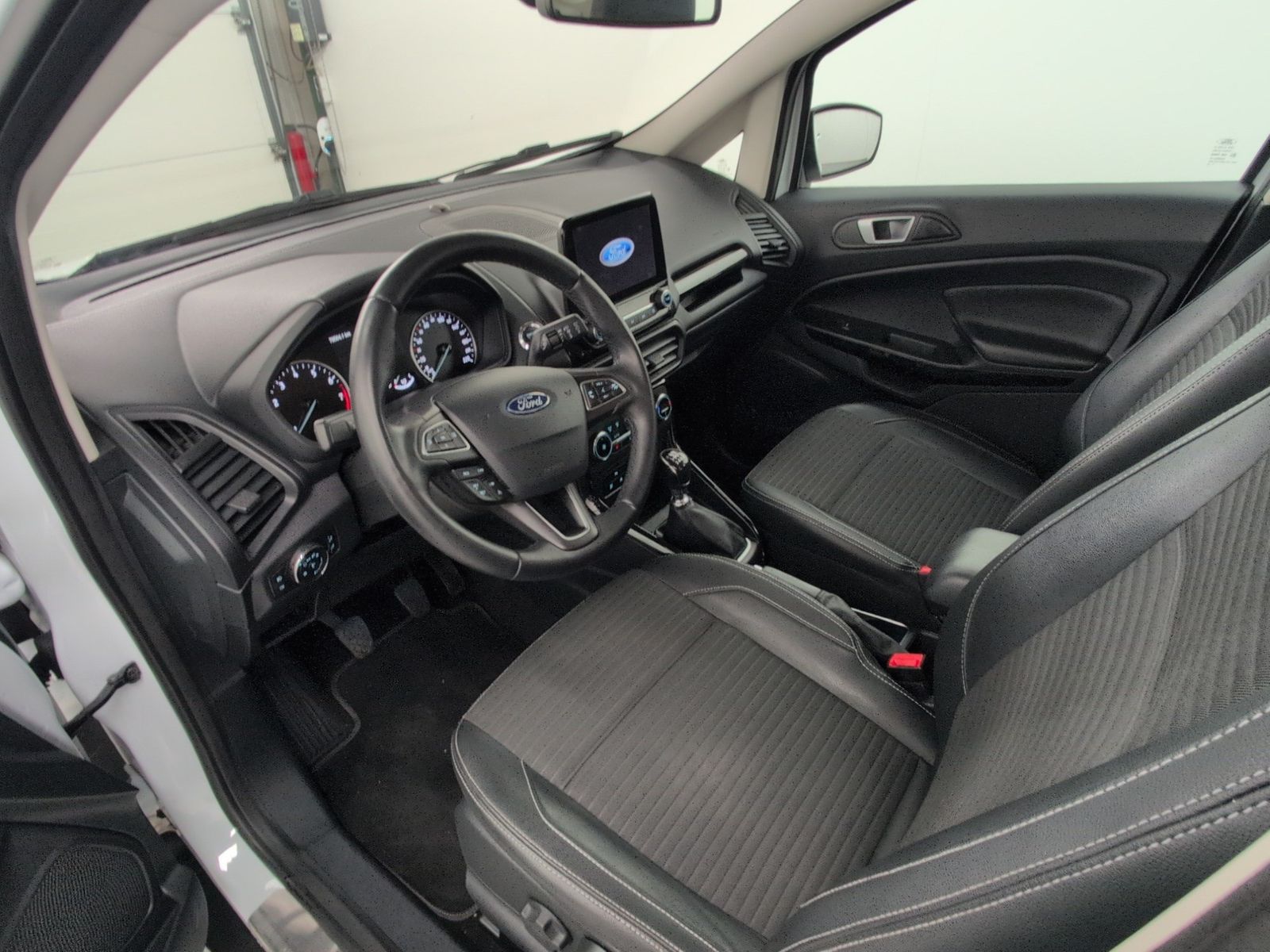 FORD EcoSport 1.0 EcoBoost Titanium Navi Allwetter – Bild 34