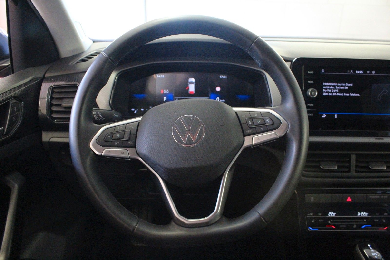 Fahrzeugabbildung Volkswagen T-Cross 1.0 TSI DSG *Sitzhzg*Kamera*