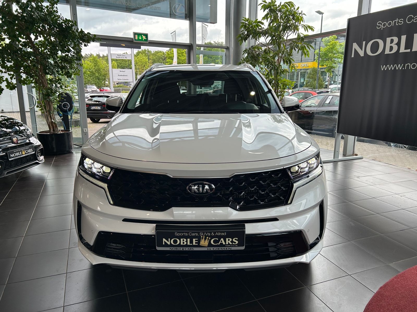 Fahrzeugabbildung Kia Sorento Hybrid HEV Spirit 2WD LEDER LED NAV 19"