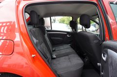 Fahrzeugabbildung Dacia Sandero Laureate 1,6L Bluetoth 1.Hand TOP
