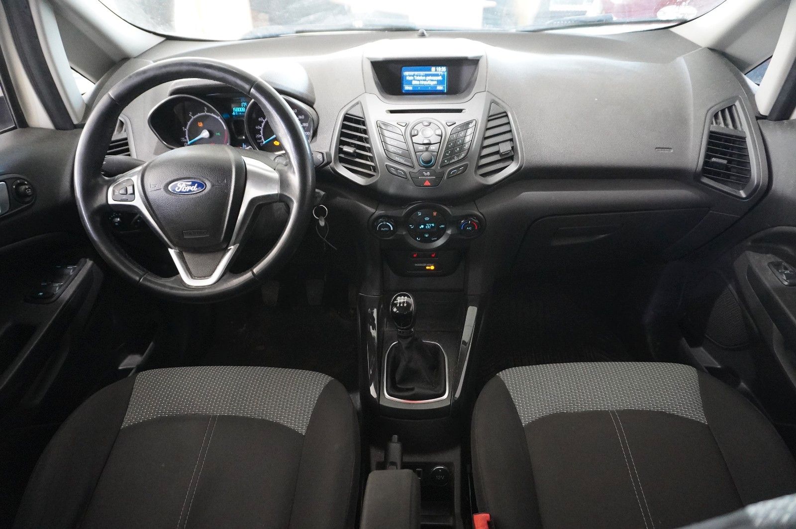 Fahrzeugabbildung Ford EcoSport 1.5 TDCI TREND LED/KLIMA/SH/PDC/BI-COLO