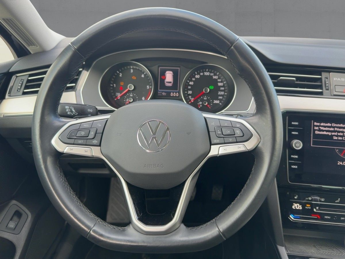 Volkswagen Passat Variant - Bild 10
