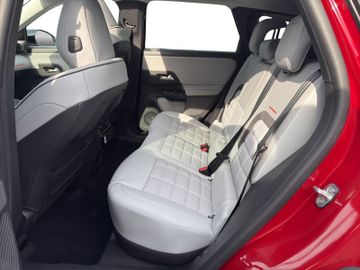 Citroën C5 Aircross 1.2 145 MAX AHK+HUD+KeyLess+LED+Navi