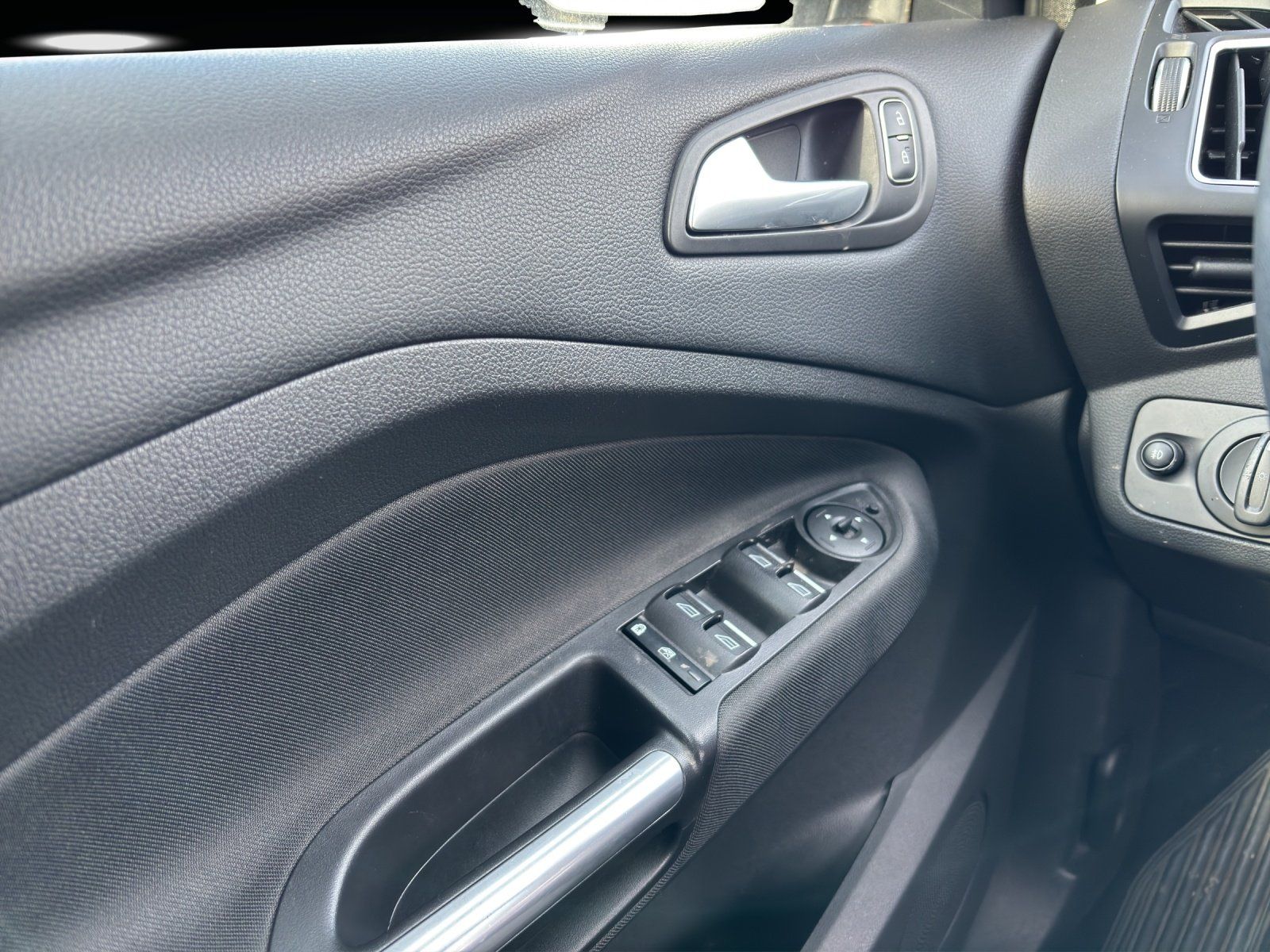 Fahrzeugabbildung Ford C-Max 1.5 EB Grand Titanium 7 Sizze RFK Xenon SH