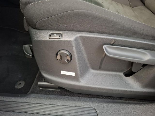 TOURAN 2.0 TDI DSG HIGHLINE AZV+LED+MASSAGE+CAM