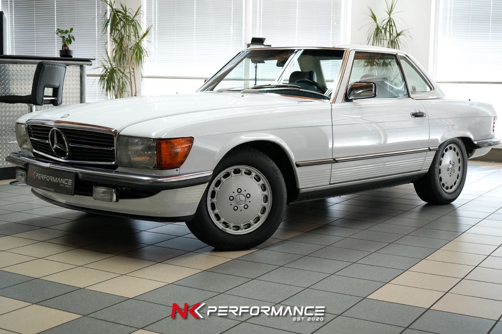 Mercedes-Benz SL 560