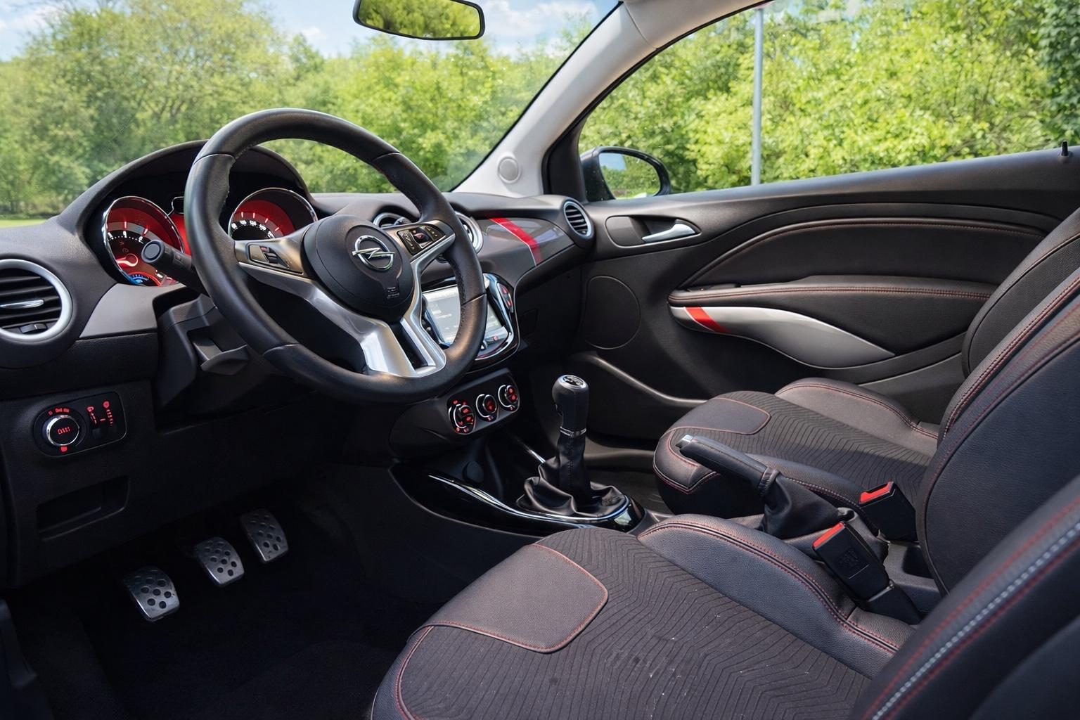Opel Adam S