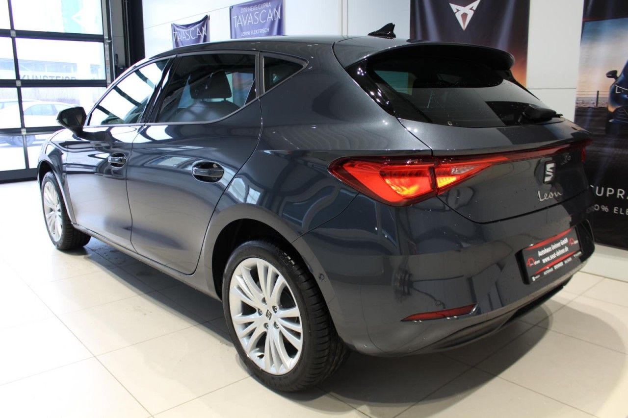 Seat Leon Style Edition 1.5 eTSI DSG ACC+CARPLAY+RKAM imagem 2