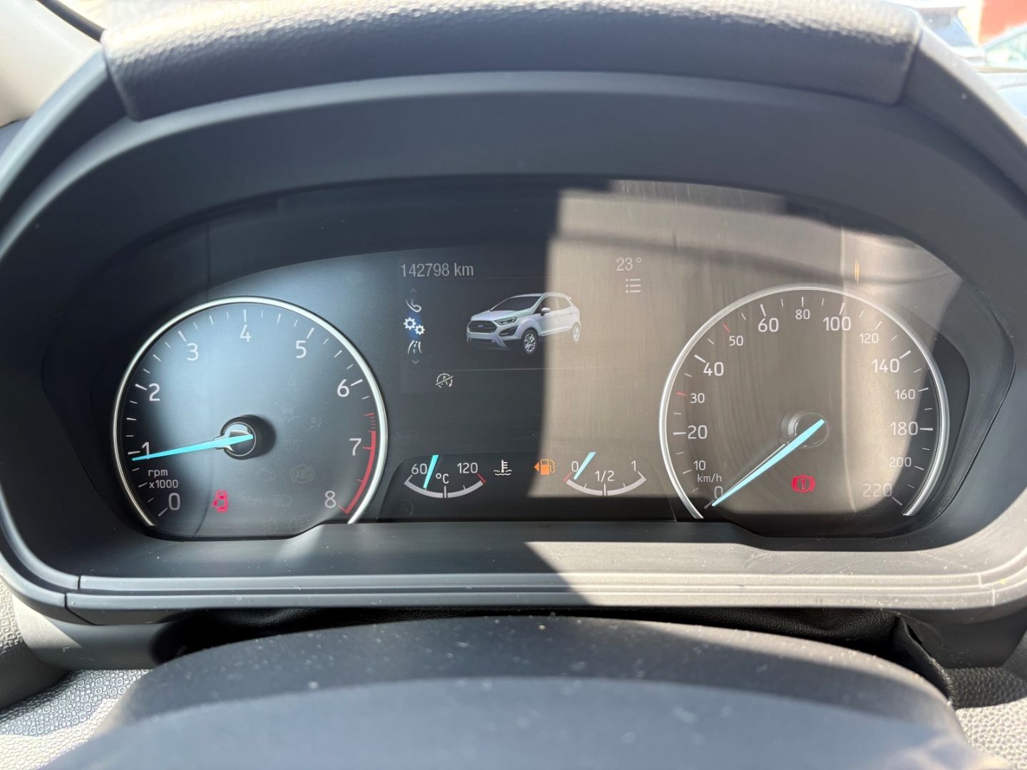 Fahrzeugabbildung Ford EcoSport Titanium Kamera SHZ Navi Klima Tempomat
