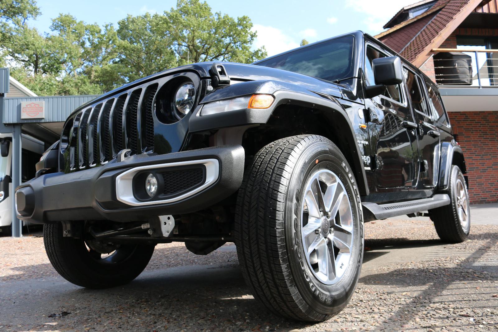 Jeep Wrangler Sahara/3,6-V6/AHK/AUT/4X4/PANO/HARDTOP/