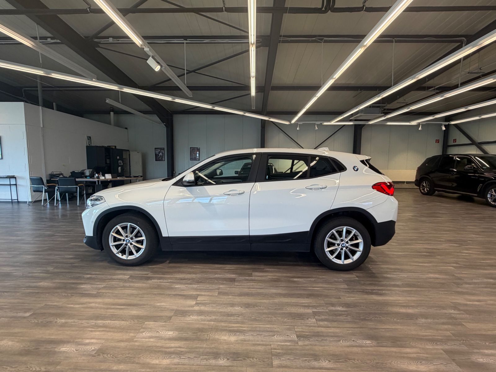 BMW X2 sDrive 18 i Advantage foto 8