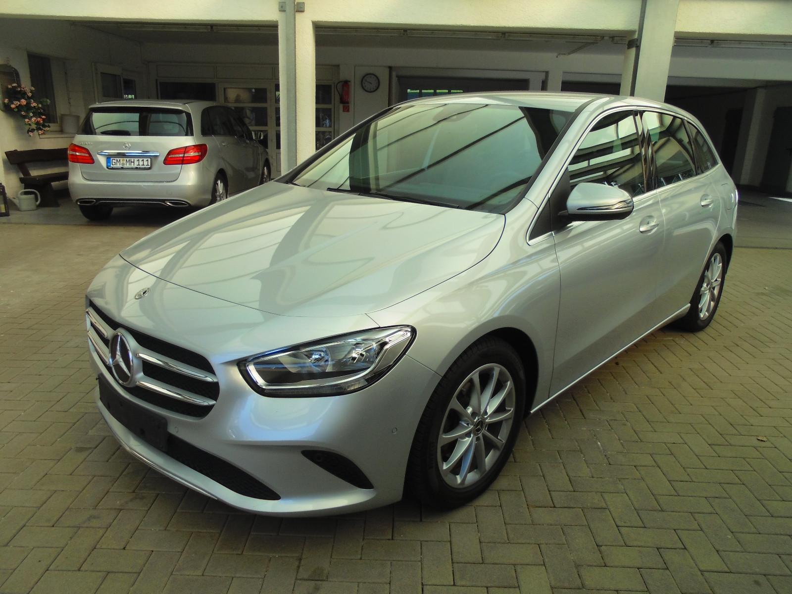 Mercedes-Benz B 180 Progessive MBUX Kamera Navi Sitzh.