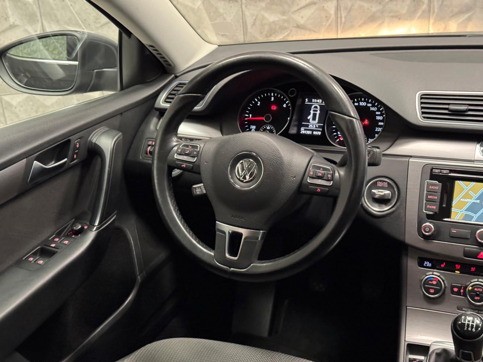 Volkswagen Passat 2014 — фото 13