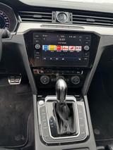 Volkswagen Passat Variant 1.8 TSI DSG R- Line Highline - Volkswagen Passat aus 2018