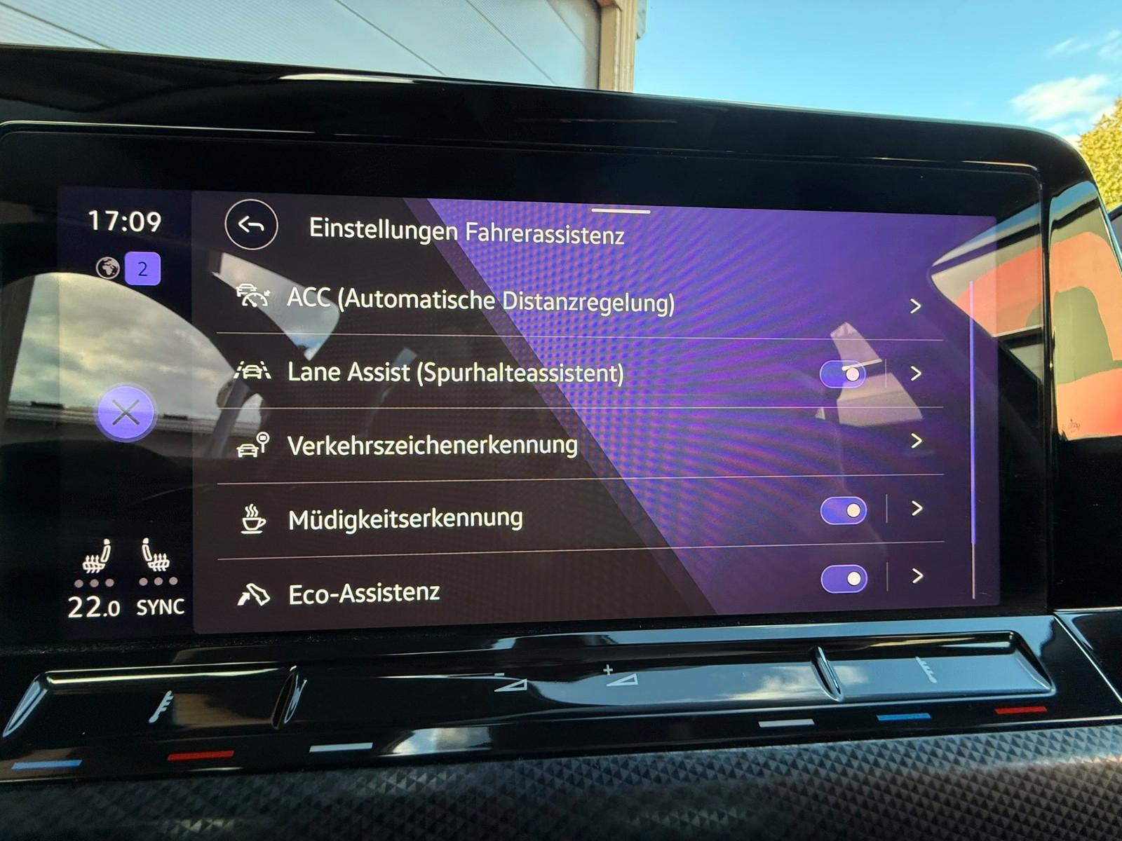 Volkswagen Golf VIII Lim. United *AHK *LHZ *LED *Ambiente, миниатюра 16