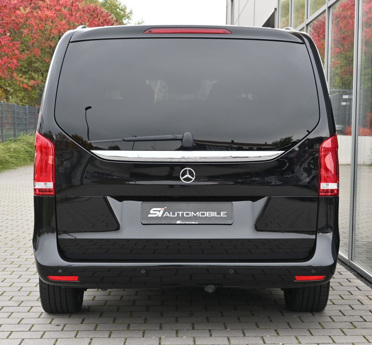 Fahrzeugabbildung Mercedes-Benz V 250 d Extralang 9G AV.SPORT-PAKET °ACC°AHK°19"