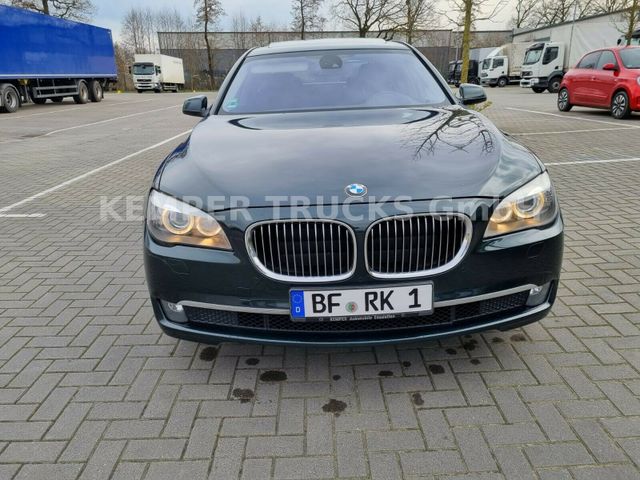 BMW 730d Scheckheft  fast VOLL Chauffeursfahrzeug