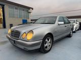 Mercedes-Benz Mercedes-benz E 300 turbodiesel 177cv - Mercedes-Benz E 300 aus 1997 mit Diesel-Antrieb