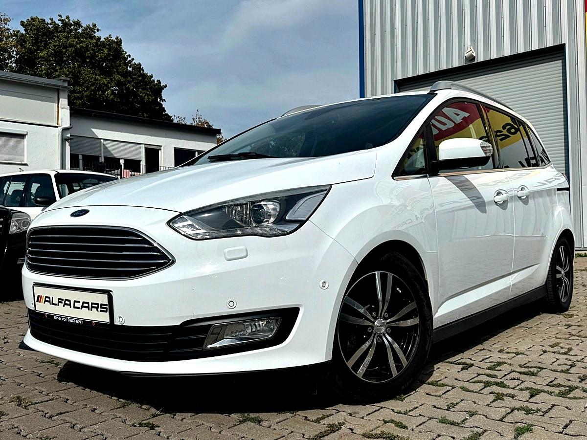 Ford Grand C-Max 2,0TDCi 125kW Titanium/1 HAND