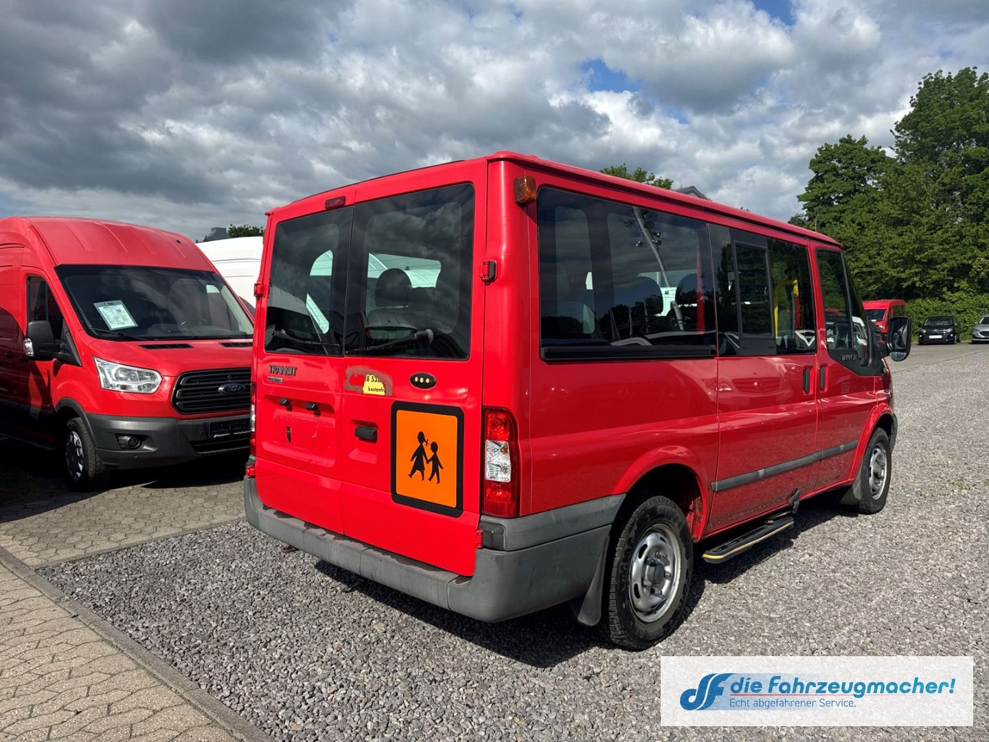 Fahrzeugabbildung Ford Transit Kombi FT 280 K Freisprech Allwetterreife