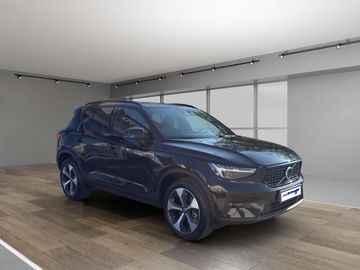 Volvo XC40 Plus Dark B4 Mild-Hybrid